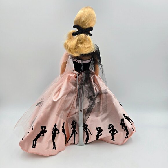Vintage 2000 Barbie Doll Timeless Silhouette 29050 Mattel Read - Picture 6 of 16